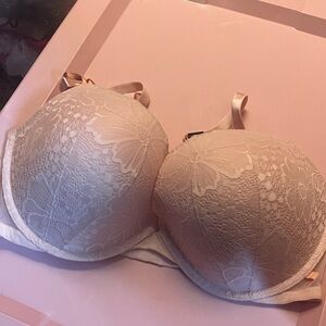 Victoria's Secret Pink Bra with Adjustable Straps and Smooth Finish